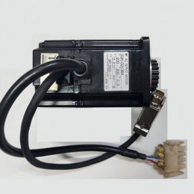 YASKAWA SGM-02V3B4 – AC SERVO MOTOR – OMRON SGM 02V3B4