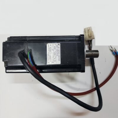 YASKAWA SGM-04A312 – AC SERVO MOTOR – OMRON SGM 04A312
