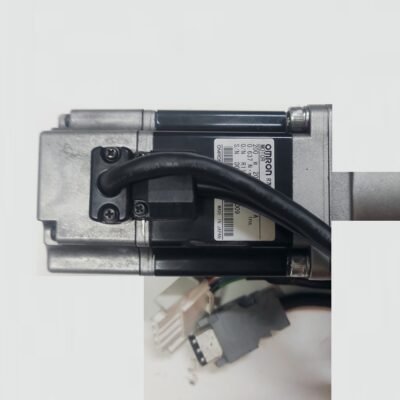 OMRON R7M-A20030 - AC SERVO MOTOR 200 W - R7M A20030