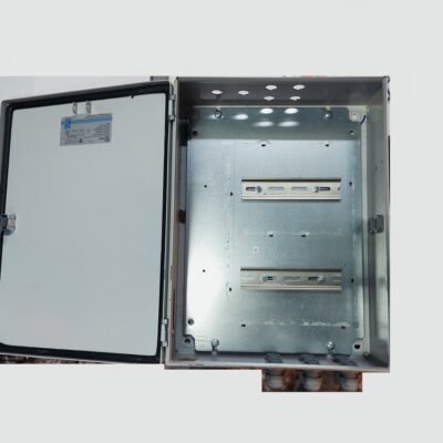 CUADRO ELECTRICO – CAJA METALICA – ELECTRICAL PANEL — METAL BOX