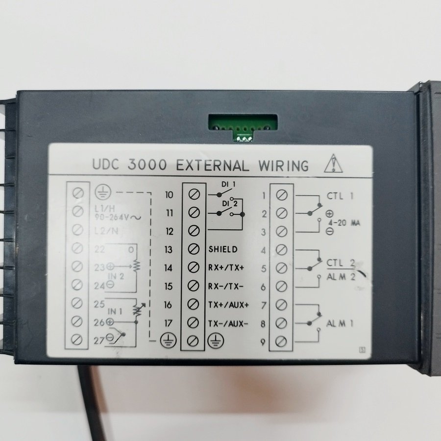 HONEYWELL UDC3000 VERSA-PRO – DC300E-E-0A3-21-0A00-0 – UDC 3000 - Imagen 3