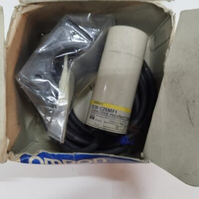 NEW - OMRON E2K-C25MF1 NPN CAPACITIVE PROXIMITY SWITCH E2K C25MF1